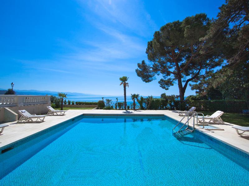 Villa Amalia - Liburnia (Adults Only) Опатия Экстерьер фото